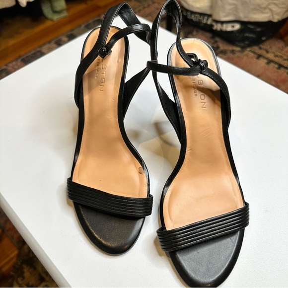 HALSTON HERITAGE BLACK LEATHER ANKLE STRAP STILETTO SANDALS W ANKLE STRAP SZ 8 - Picture 1 of 6
